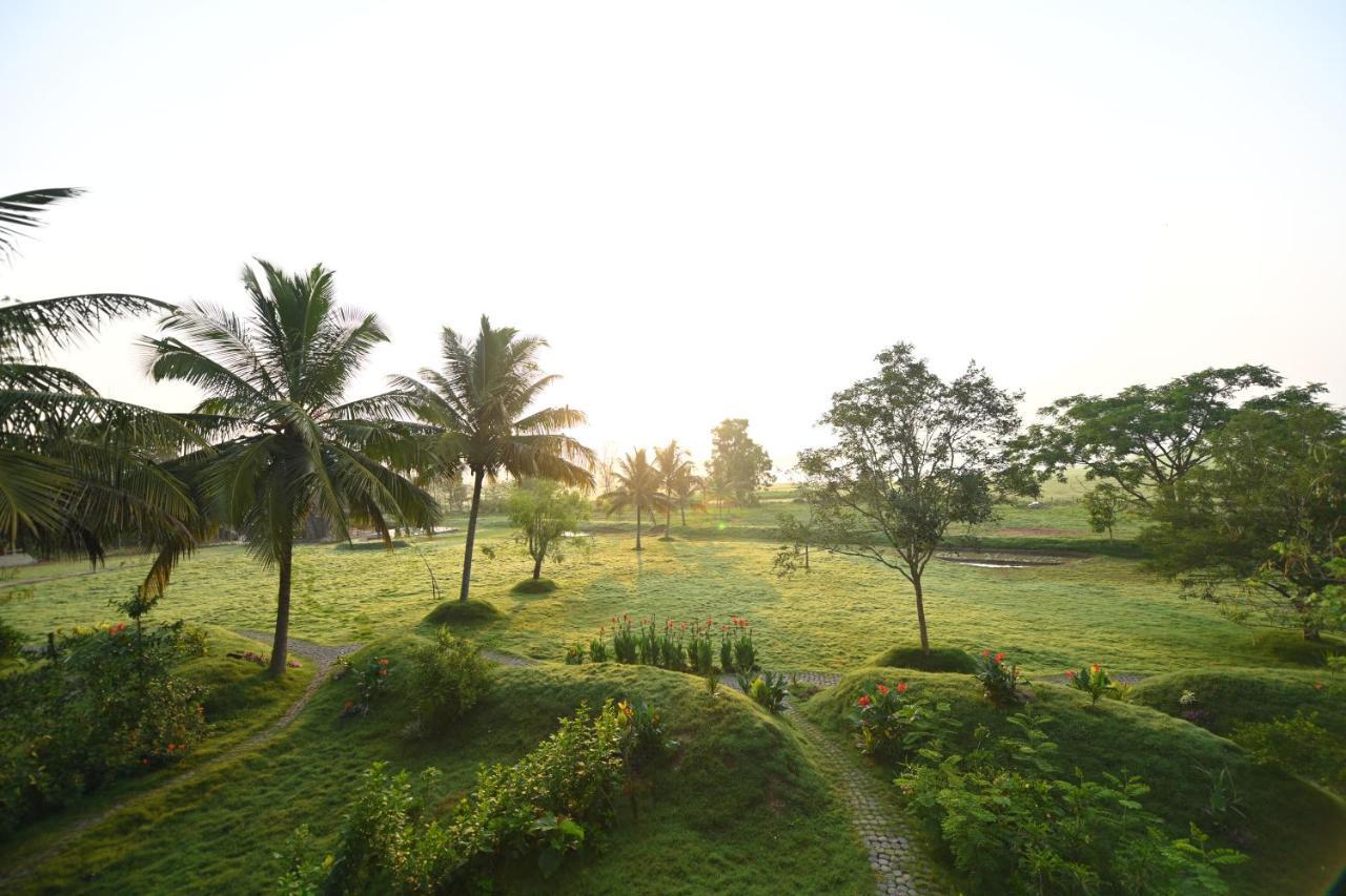 Hotel Fireflies Kabini Begūr Esterno foto